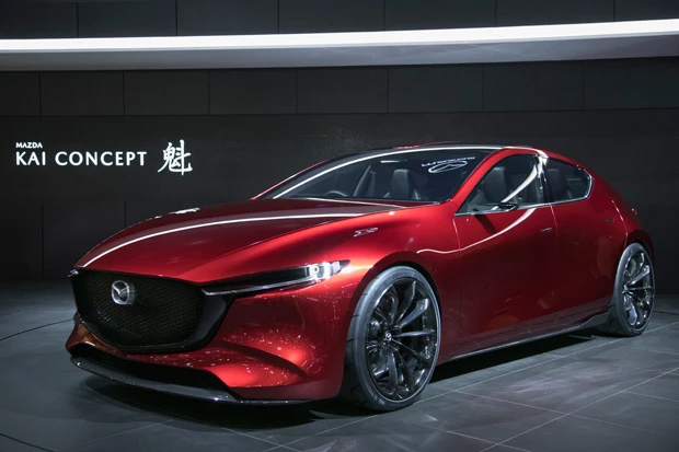 マツダの次世代の技術とデザインを融合したコンパクトハッチバックの魁コンセプト。　パワートレインには革新の次世代ガソリンエンジン「スカイアクティブＸ」を搭載。次期型のアクセラだ！という声も。