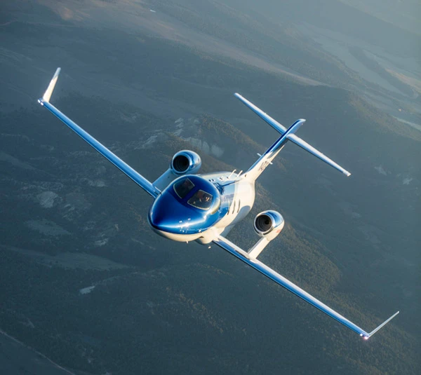 実は1986年にはジェット機の開発に着手していたというホンダ。ちなみにホンダジェットのカタログ価格は490万ドル(約5億2550万円)