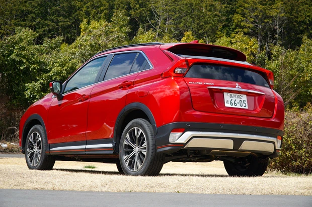 ●8速CVT●全長×全幅×全高:4405mm×1805mm×1685mm●車両重量:1550kg●エンジン:1.5リットル直4DOHC16バルブターボ●駆動方式:4WD●最高出力:150PS●最大トルク:24.5kgm● 最小回転半径:5.4m●使用燃料:無鉛レギュラー●車両本体価格:309万5280円(税込)