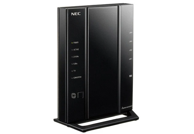 上方向への電波強度を高めた戸建て向きモデル「Ａｔｅｒｍ　ＷＧ２６００ＨＰ３」ＮＥＣ／実勢価格１万２０００円前後。戸建てで１階に設置した場合でも３階まで安定した電波をお届け！　子供安心機能で、端末ごとに見せたくないサイトや視聴時間制限を設定ＯＫ。１１ａｃ対応で速度も安定！！