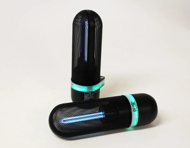 Kee Utility 充電式UV除菌器 PEDIC 靴やバッグなど「洗えないけどニオイが気になるもの」に突っ込んでスイッチを入れると、10分間の紫外線照射で除菌・消臭。マイクロUSB充電タイプの「PEDIC SPORTS」は1本4818円