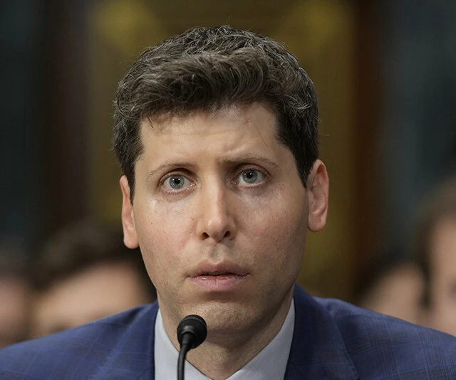 「OpenAI」のアルトマン騒動で一番トクをしたのは誰？