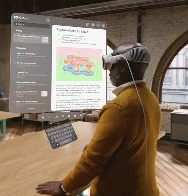 アプリキーボードを展開しての文字入力も可能だ