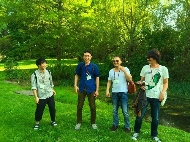 研究をともにした仲間たちと。2018年、アメリカ・ニューヨーク州で開催されたHIVの学会にて