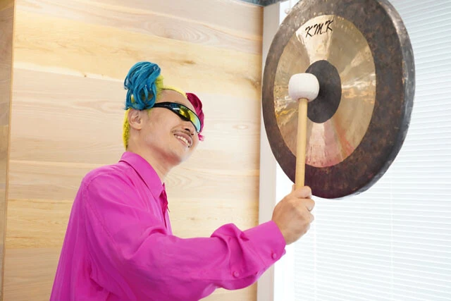 車内で発表があるときはドラが鳴らされるという