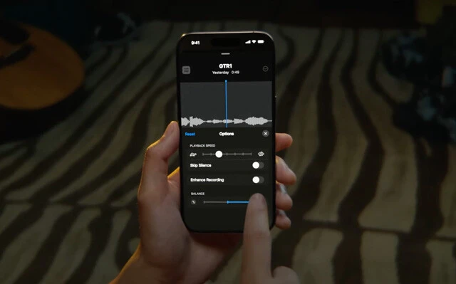 音楽や音声の録音・編集機能を搭載したのも特徴。16 Proシリーズでは歌声と楽器演奏、別々の音源をひとつの楽曲に編集可能