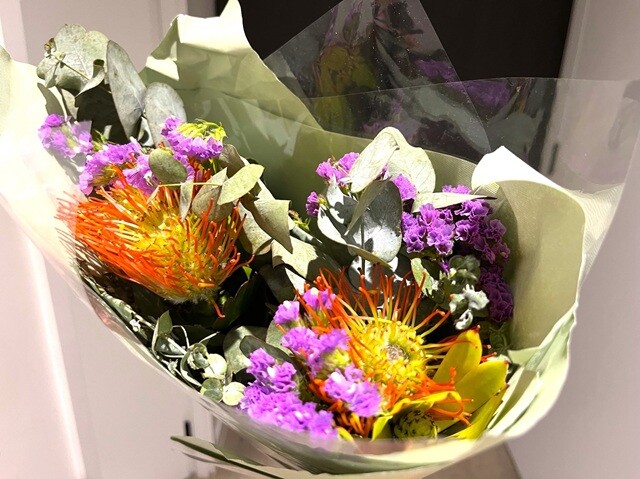 オーストラリアらしい?、不思議な花の花束。