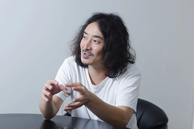 「コロナ禍という『100年に1度の世界的災厄』から、私たちが学ぶべき教訓は総括されているのでしょうか？」（佐藤）