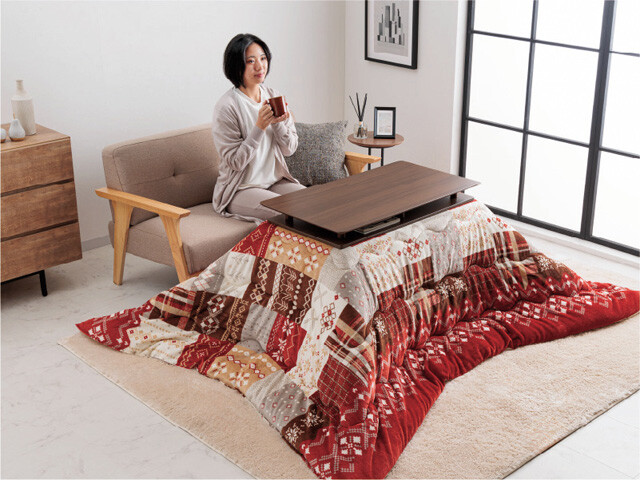 シェルフ付き2WAYこたつ スペース　ユアサプライムス／3万2800円（幅90cmモデル）　3万7800円（幅120cmモデル）