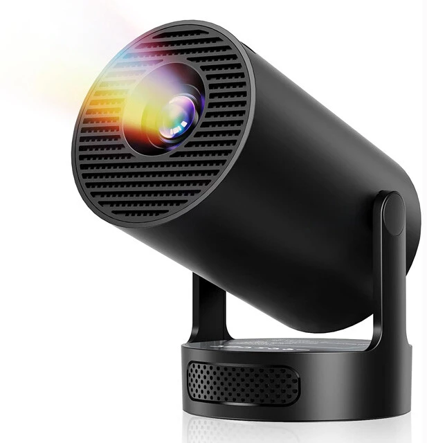 ●Philoent ポータブルプロジェクター B0FVS2ZQGS(広東シノイスマートテクノロジー) 円筒形ボディは水平から垂直まで270度回転可能で、壁から天井まで自由に投映可能。超単焦点50cm~3mという自室での使いやすさがうれしい。フルHD画質&Android TV14.0搭載! 8500円