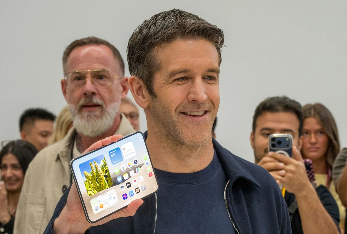9月に就任したばかりのアップル新CEO、ジョン・ターナス氏（写真）はエンジニア出身。ティム・クック前CEOから交代後、今回が初めての新商品発表会だった