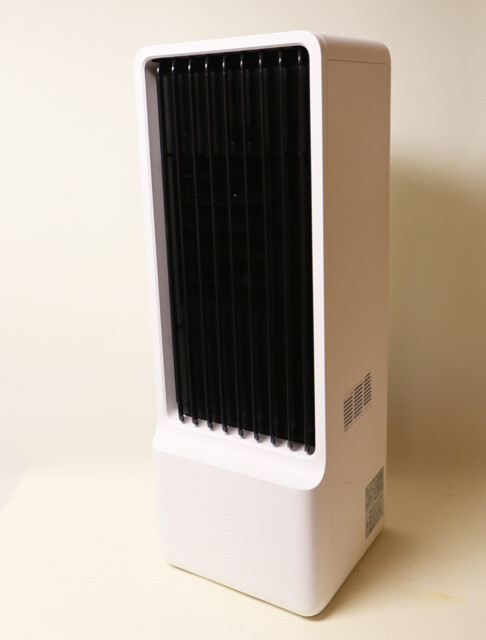 ●ペルチェ式冷風扇 MA-871(丸隆) 気化熱を利用する冷風扇の冷却水を、ペルチェ素子で直接冷やして冷感アップ。エアコンの乾燥風が苦手な女性層を中心に大ブレイク! 電気代も1時間当たり約4円とエアコンより格安! 2万9800円