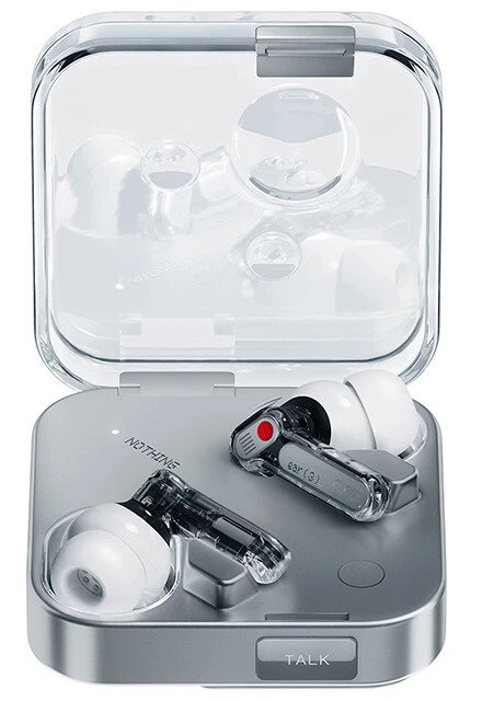 「Nothing Ear(3)」2万5800円。アダプティブノイズキャンセリング、外音取り込みなど基本機能が充実。ケースにもマイクが搭載されて通話やボイスメモ、さらにはNothing Phoneシリーズと連携してChatGPTシリーズの音声操作も可能！